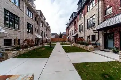 40 Lunar Crescent Unit# 69 Mississauga Ontario L5M 2R4