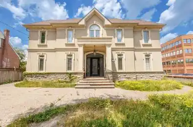 10 Bainbridge Avenue Toronto C06 Ontario M3H 2J7