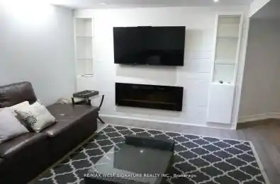 70 Robertson Close Vaughan Ontario L6A 2G7
