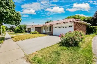 3 Glendower Circuit Toronto E05 Ontario M1T 2Y9