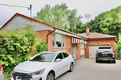 72 Langholm Drive Toronto W05 Ontario M3M 2R8