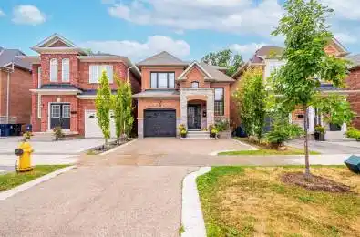 21 Isaac Devins Boulevard Toronto W05 Ontario M9M 0C7