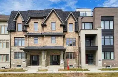 30 Guardhouse Crescent Markham Ontario L6C 3J8