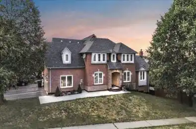 3 Stoneledge Circle Brampton Ontario L6R 1G8