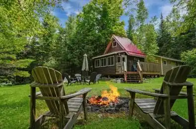 1279 English Circle Highlands East Ontario K0M 1R0