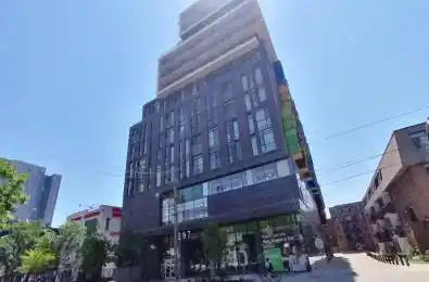 297 College Street Unit# PH12 Toronto C01 Ontario M5T 0C2