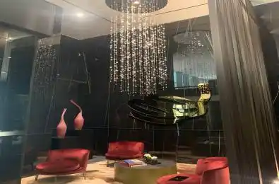 11 Yorkville Avenue Unit# 2511 Toronto C02 Ontario M4W 1L2