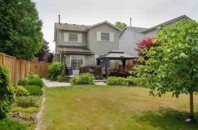 16 Burnham Boulevard Port Hope Ontario L1A 4H4