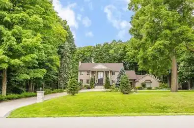 10 Walnut Glen Place Markham Ontario L6C 1A3