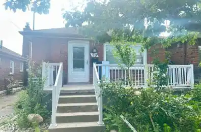 28 Montcalm Avenue Toronto W04 Ontario M6E 4N6
