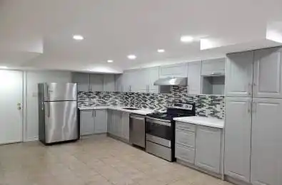 5496 Heatherleigh Avenue Mississauga Ontario L5V 2K7