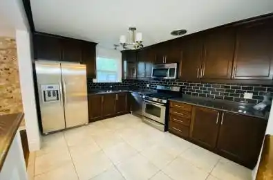 5 Carnegie Court Unit# Main Toronto C07 Ontario M2M 1W2