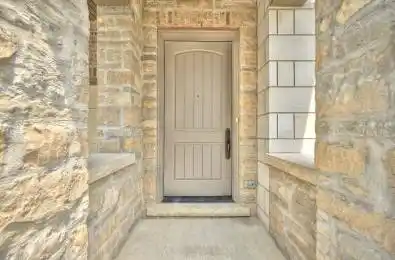 15 ARBOURVALE Common St. Catharines Ontario L2T 4C5
