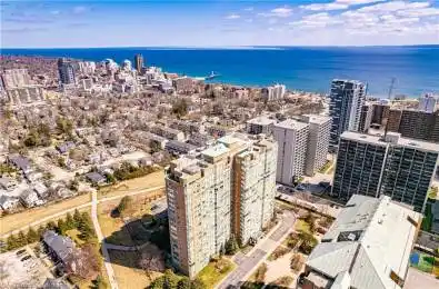 1276 Maple Crossing Boulevard Unit# 909 Burlington Ontario L7S 2J9