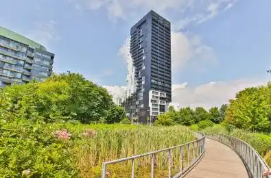 170 Bayview Avenue Unit# 820 Toronto C08 Ontario M5A 0G4