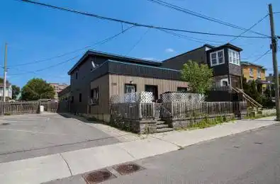 309 Cyr Avenue Vanier and Kingsview Park Ontario K1L 7N6