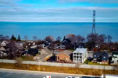 184 Beach Boulevard Hamilton Ontario L8H 6V9