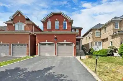 18 Sapphire Drive Richmond Hill Ontario L4S 2E4