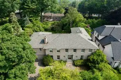7 Woodmere Court Toronto W08 Ontario M9A 3J1