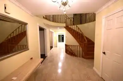 65 Farmstead Road Toronto C12 Ontario M2L 2X2