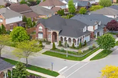 42 Vinifera Drive Grimsby Ontario L3M 5S1