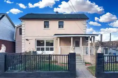 66 Mahoney Avenue Toronto W04 Ontario M6M 2H4