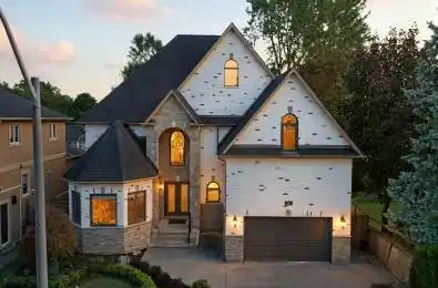 435 Country Club Drive Windsor Ontario N9G 3G9