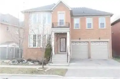32 Alpaca Drive Richmond Hill Ontario L4E 0E6