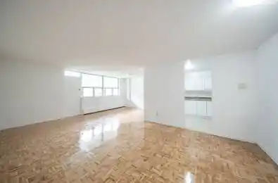 5 Glamorgan Avenue Unit# 112 Toronto E04 Ontario M1P 4P1