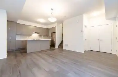 31 Almond Blossom Mews Unit# TH 152 Vaughan Ontario L4K 0N7