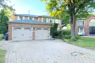 22 Nottingham Crescent Brampton Ontario L6S 4G4