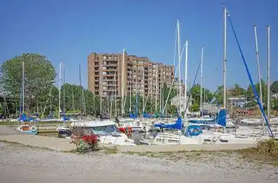 100 Lakeshore Road Unit# 1005 Oakville Ontario L6J 6M9