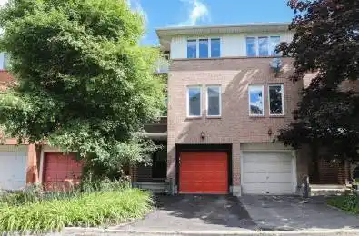 27 Drayton Private Manor Park - Cardinal Glen and Area Ontario K1K 4R1