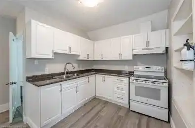 72 Krug Street Unit# Upper Kitchener Ontario N2H 2X7