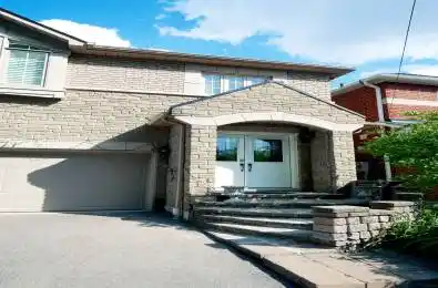 377 Turnberry Crescent Mississauga Ontario L4Z 3W3