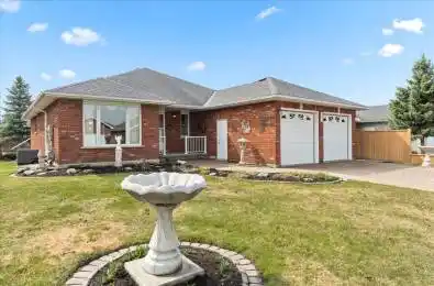 13 Hickory Grove Belleville Ontario K8N 5X6