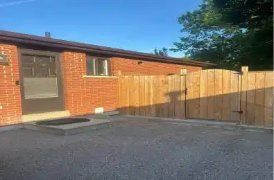 317 Burrows Hall Boulevard Toronto E11 Ontario M1B 1H6
