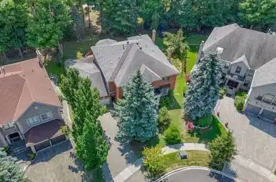 10 Edmund Crescent Richmond Hill Ontario L4B 2X9