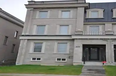 9382 Bayveiw Avenue Richmond Hill Ontario L4C 4Z2