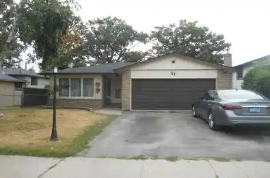 25 Chieftain Crescent Barrie Ontario L4N 4L4