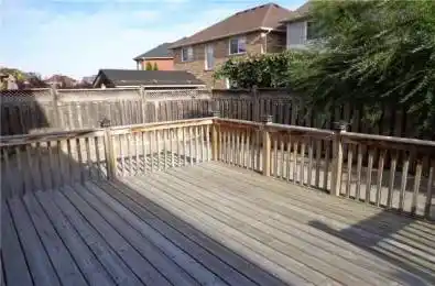 19 Wetmeadow Drive Brampton Ontario L7A 2T6