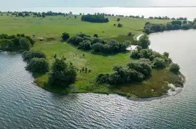 LT 2 Waupoos Island N/A Prince Edward County Ontario K0K 2T0