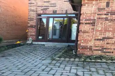 68 Lansbury Drive Toronto E07 Ontario M1V 3H6
