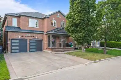 1541 Portsmouth Place Mississauga Ontario L5M 7W1