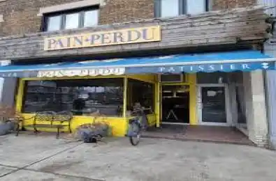 736 St. Clair Avenue Toronto C02 Ontario M6C 1B7
