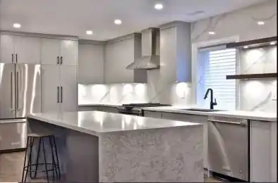 62 Elmsthorpe Avenue Unit# Main Floor Toronto C03 Ontario M5P 2L7