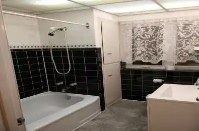 35 Commons Drive Toronto E05 Ontario M1T 1E3