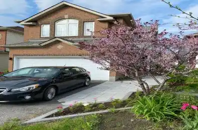 16 Whitestone Drive Carlington - Central Park Ontario K2C 4A7