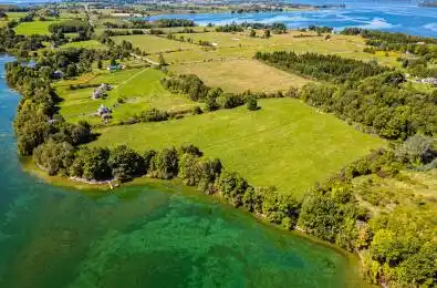 WYONA Lane Frontenac Islands Ontario K0H 2Y0