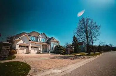 819 Canyon Street Mississauga Ontario L5H 4M3
